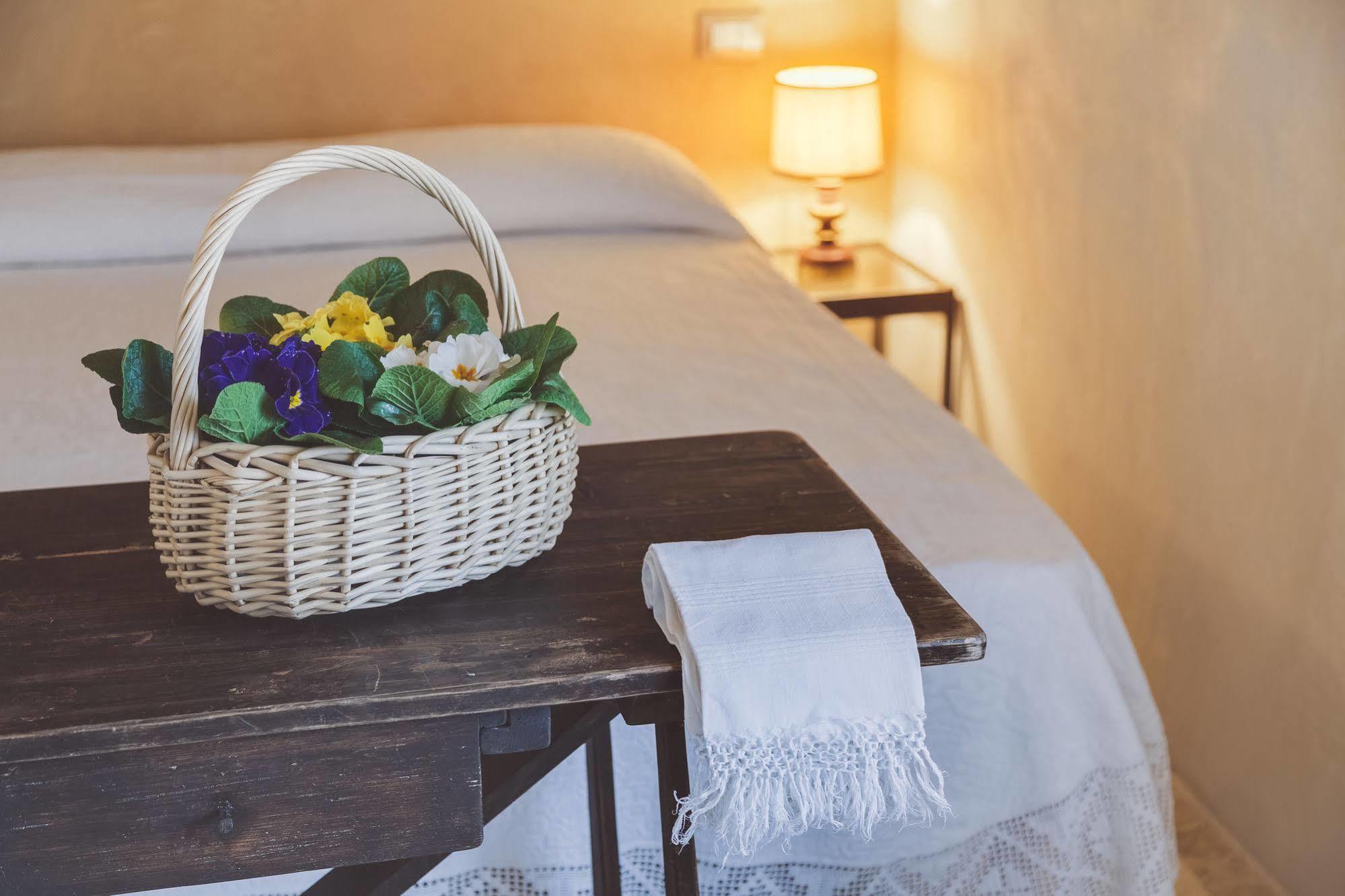Agriturismo Le Canterie Radicondoli Экстерьер фото
